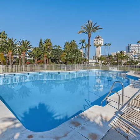 Junto Al Mar Costa * Torremolinos