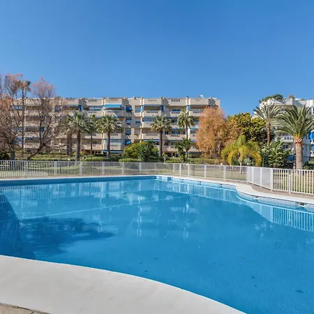 Junto Al Mar Costa Apartment *