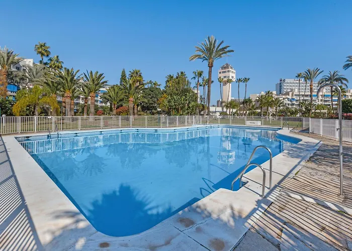 Junto Al Mar Costa * Torremolinos